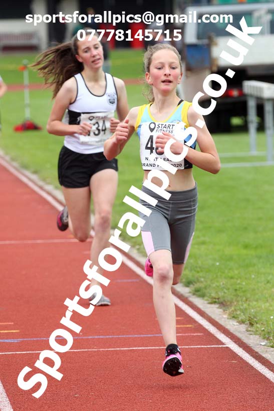 800 metres, NECAA Open Meeting, Morpeth, Sunday, September 27th. David T. Hewitson/Sports for All Pics